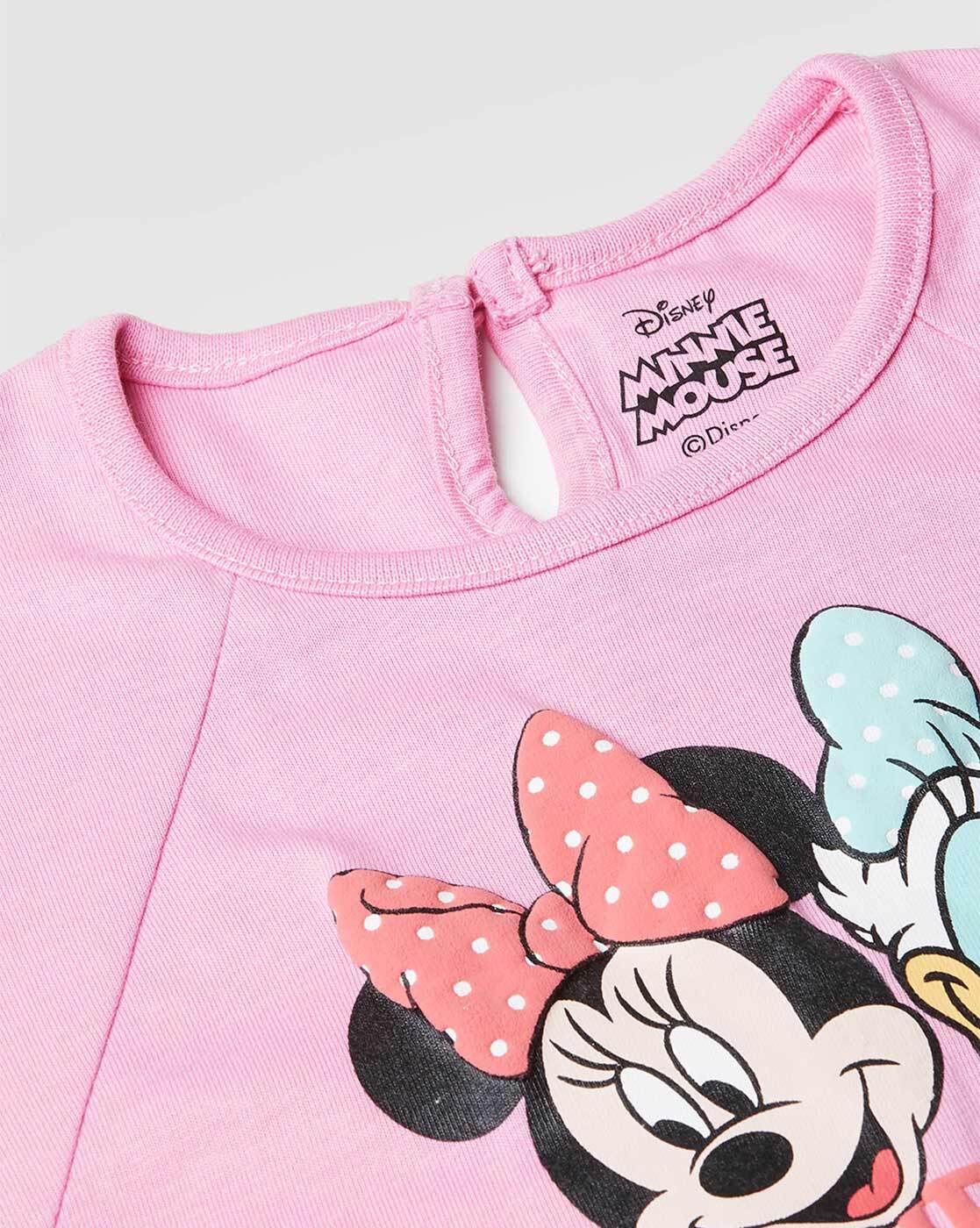 -1117Wx1400H-466983762-pink-MODEL3