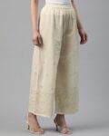 -1117Wx1400H-467131458-offwhite-MODEL4