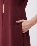 -1117Wx1400H-467321204-maroon-MODEL
