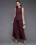 -1117Wx1400H-467327051-wine-MODEL