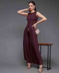 -1117Wx1400H-467327051-wine-MODEL