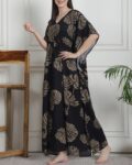 -1117Wx1400H-467347629-black-MODEL