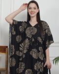 -1117Wx1400H-467347629-black-MODEL