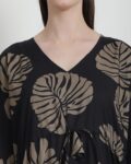 -1117Wx1400H-467347629-black-MODEL
