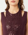 -1117Wx1400H-700013915-maroon-MODEL