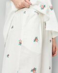 -1117Wx1400H-700023108-offwhite-MODEL2
