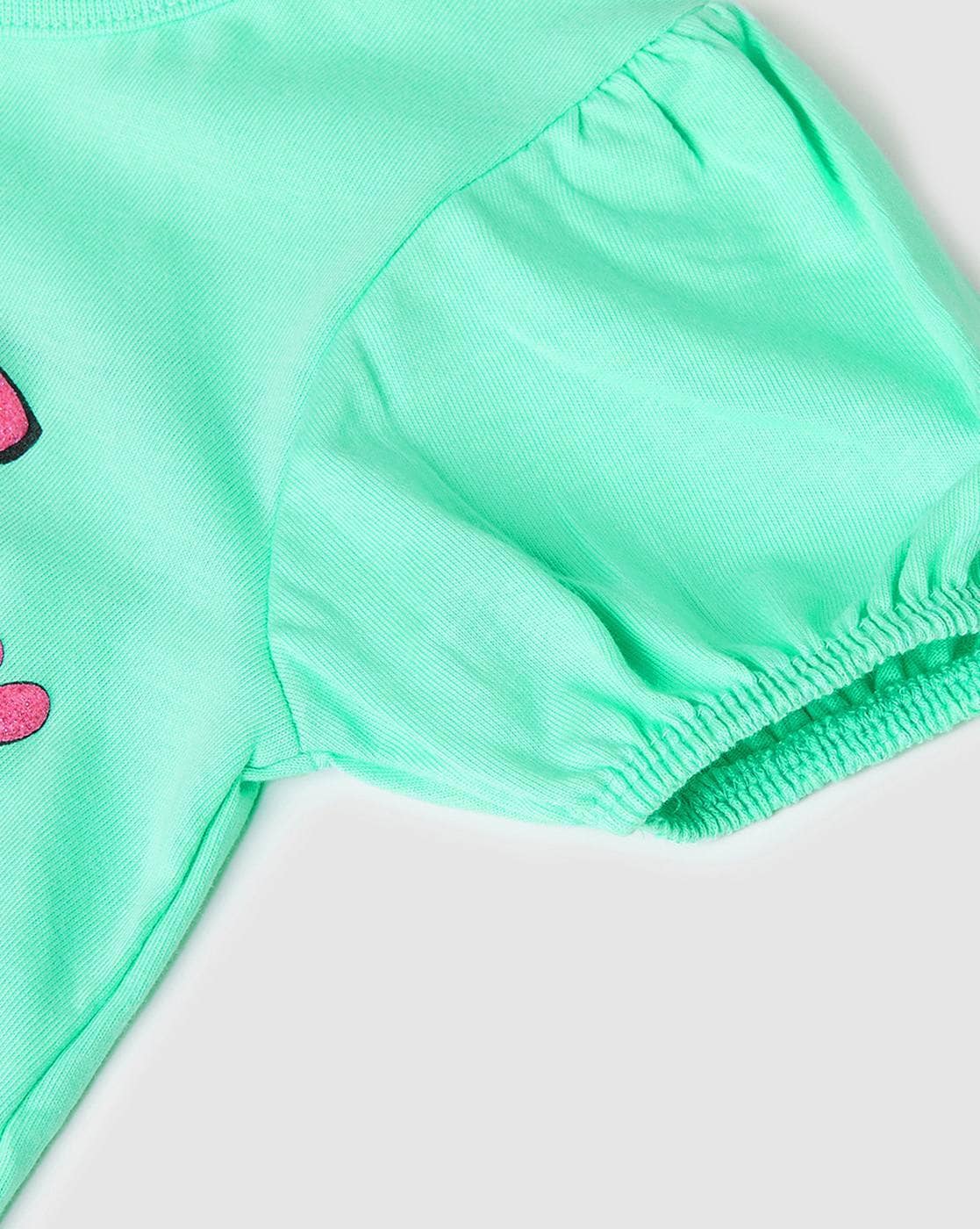 -1117Wx1400H-700058667-green-MODEL5