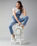 -1117Wx1400H-700748176-blue-MODEL