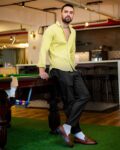 -1117Wx1400H-700798516-yellow-MODEL