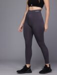 90c85797-805e-47e0-b455-22712ec34df21729495444746-HRX-by-Hrithik-Roshan-Women-Tights-2681729495444186-1