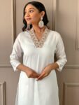 7a09a0ee-803a-47d8-a1f5-3d23600e5a711714830062437KurtaSets1
