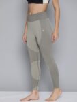 216e29a6-7afe-40c6-9b1c-d634384be5fd1695124988636-HRX-By-Hrithik-Roshan-YOGA-WOMEN-BRINDLE-RAPID-DRY-SOLID-TIG-2