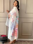 7a09a0ee-803a-47d8-a1f5-3d23600e5a711714830062437KurtaSets1
