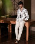 -473Wx593H-700798592-multi-MODEL