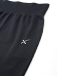940c3716-75e0-48e7-8ee4-7862b4db8dfc1704363076884-HRX-By-Hrithik-Roshan-BLACK-ANTI-MICROBIAL-SEAMLESS-TRAINING-2 (1)