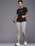 62cbdb1a-76db-4fce-a06c-3e92f2117cf31731063766725-HRX-by-Hrithik-Roshan-Women-Tshirts-2971731063766276-3