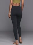 940c3716-75e0-48e7-8ee4-7862b4db8dfc1704363076884-HRX-By-Hrithik-Roshan-BLACK-ANTI-MICROBIAL-SEAMLESS-TRAINING-2 (1)