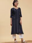 b6b891dd-db5c-499c-a470-ae63ea97ef441709275052314LibasWomenStripedThreadWorkJacquardKurta1