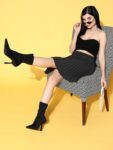 5843ede3-4b41-4647-b1ae-55c4a621b58f1668603675869-Berrylush-Black-Solid-Accordion-Pleats-Flared-Skirt-78416686-1