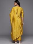 41c6cbf9-5eb3-4f1d-b99f-e6ba6efaac281709369667551-Gerua-By-Libas-Women-Floral-Yoke-Design-Regular
