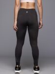 8ea058f1-ae65-4d8f-8adb-8d7c7d3657051731303761913-HRX-by-Hrithik-Roshan-Women-Tights-7561731303761291-1