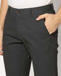 -473Wx593H-443039566-black-MODEL