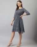 -473Wx593H-465451278-navy-MODEL