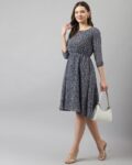 -473Wx593H-465451278-navy-MODEL