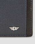 -473Wx593H-466560812-navy-MODEL