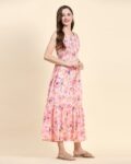 -473Wx593H-467130691-pink-MODEL