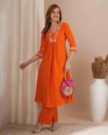 -473Wx593H-700609491-orange-MODEL