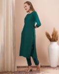 -473Wx593H-700662360-green-MODEL