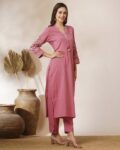 -473Wx593H-700680105-pink-MODEL