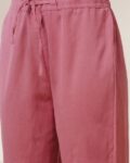 -473Wx593H-700680105-pink-MODEL