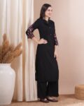 -473Wx593H-700681313-black-MODEL