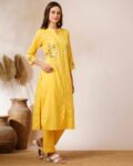 -473Wx593H-700727515-yellow-MODEL