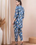 -473Wx593H-700785023-blue-MODEL