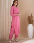 -473Wx593H-700785076-pink-MODEL