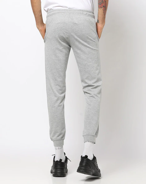 -473Wx593H-441031714-ecrumelange-MODEL3