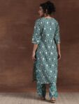 eea1d060-290c-41b6-a978-4c2e34ff65f91712923249006LibasEthnicMotifsPrintedStraightKurtawithTrousers3