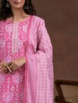 270df032-d061-49f4-8e59-033ddf9f4c531735800507687-Libas-Women-Floral-Printed-Regular-Gotta-Patti-Pure-Cotton-K-1
