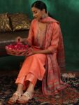 e01e5629-634b-4a29-9a13-d28afdfa2fc11727866516425-Libas-Women-Yoke-Design-Regular-Beads-and-Stones-Kurta-with–2
