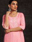 65eb9088-27dd-447f-b368-61e2b0f85ba81717751954399-Libas-Floral-Embroidered-Round-Neck-Dobby-Straight-Kurta-206-6