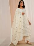 2918f9ed-0ed2-479c-9896-8197bba556e91708322395888KurtaSets1