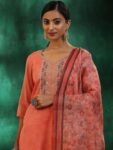 e01e5629-634b-4a29-9a13-d28afdfa2fc11727866516425-Libas-Women-Yoke-Design-Regular-Beads-and-Stones-Kurta-with–2