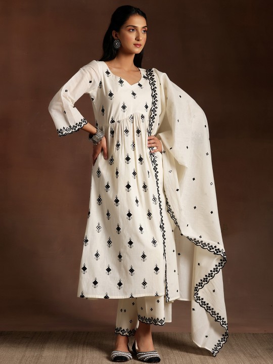 a333e3b9-7733-4b1a-9530-d6379a7685141711621354813-Libas-Floral-Embroidered-Pleated-Thread-Work-Pure-Cotton-Kur-1