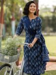 675c2616-aca6-44be-ac58-50a8372d3ff31746458038136-Libas-Floral-Printed-Notch-Neck-Kurta-With-Trousers-And-Dupa-6