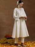 11f8fc7b-4e7c-46ae-a3bb-66f8000b66571744795621465-Libas-Women-Ethnic-Motifs-Yoke-Design-Pleated-Kurta-with-Tro-2