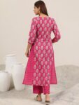 4897aadb-d1ca-4853-b91b-fff80f393f551738221610987-Libas-Women-Floral-Printed-Panelled-Kurta-with-Trousers-3173-2