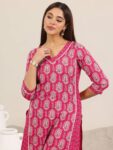 4897aadb-d1ca-4853-b91b-fff80f393f551738221610987-Libas-Women-Floral-Printed-Panelled-Kurta-with-Trousers-3173-2